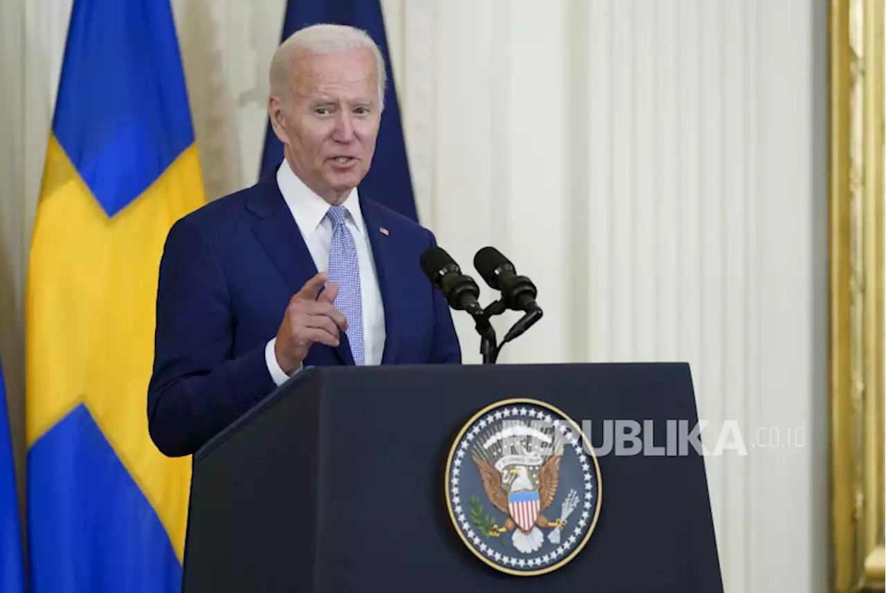 Biden Desak Putin tidak Gunakan Senjata Nuklir atau Kimia |Republika Online