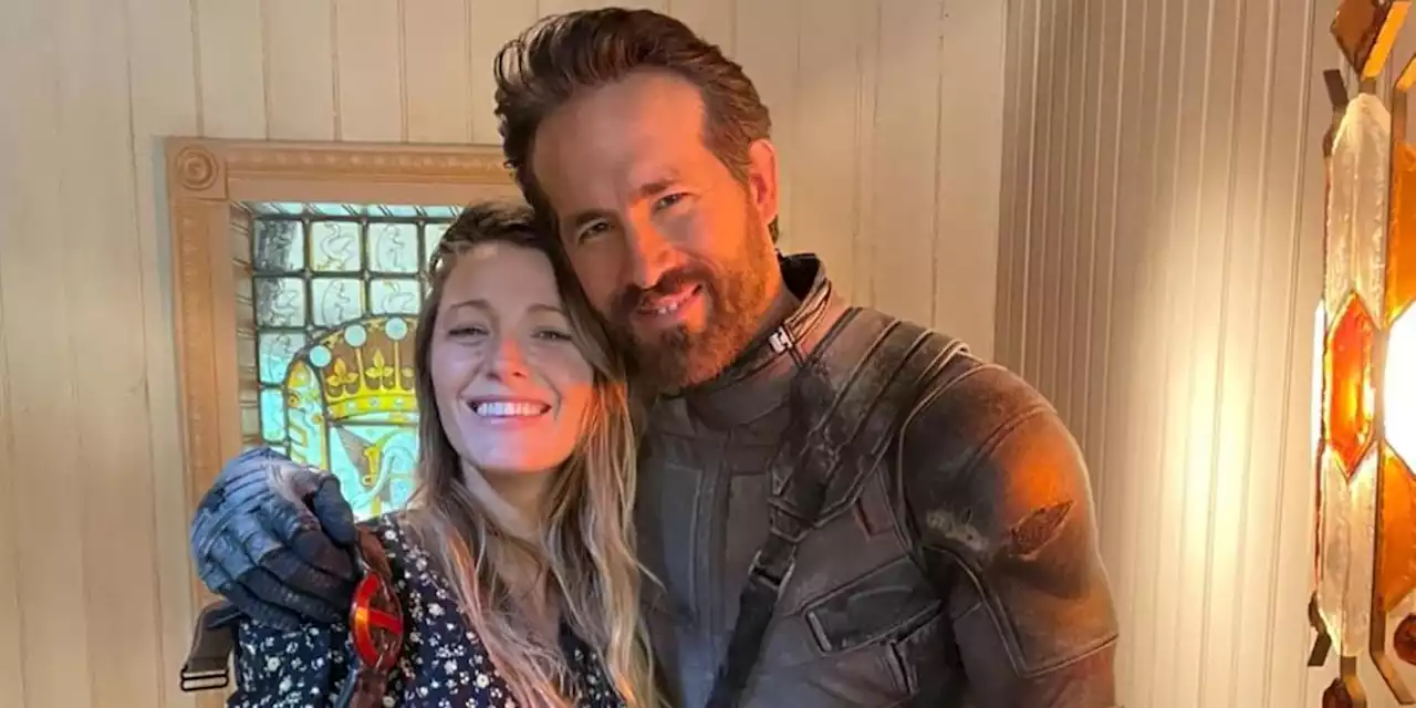 Ryan Reynolds & Blake Lively's Pregnancy Pic May Offer Deadpool 3 Tease