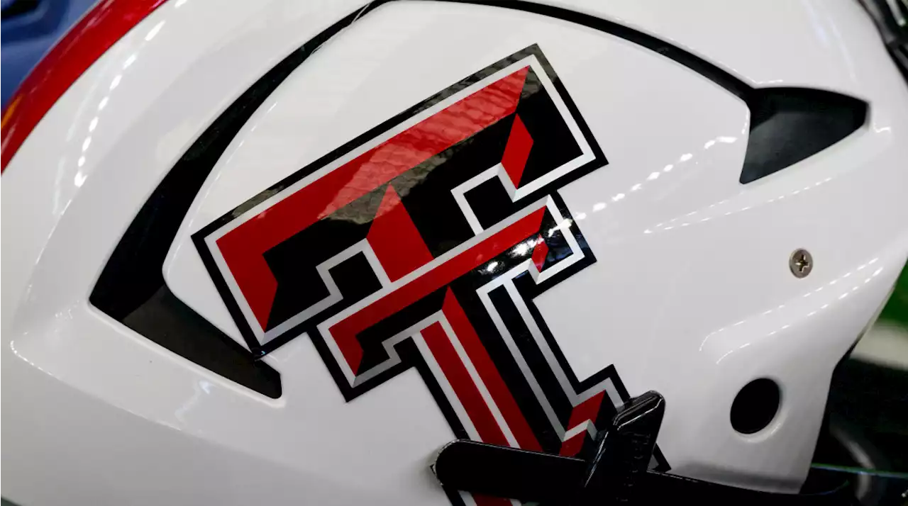 Texas Tech Linebacker Transported to Hospital After Horrific Leg Injury