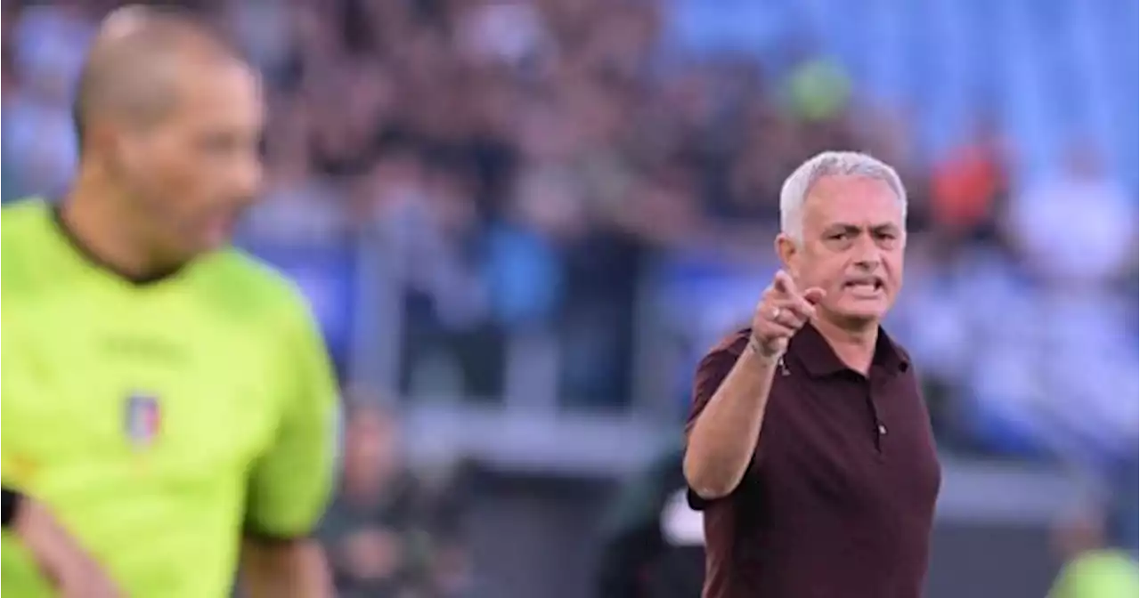 Mourinho non sarà in panchina in Inter-Roma