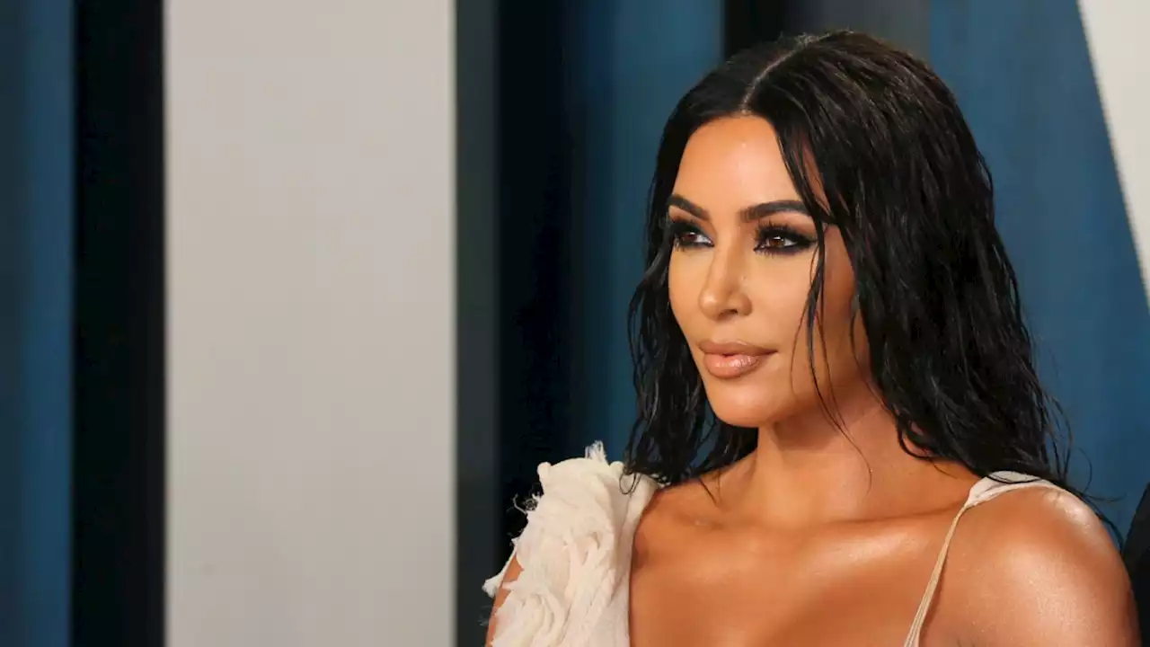 Promis: Kim Kardashian schlägt bei der Partnersuche neue Wege ein.