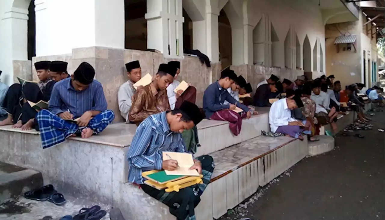 Profil Pondok Pesantren Lirboyo Kediri Tempat Ning Imaz Mengabdi