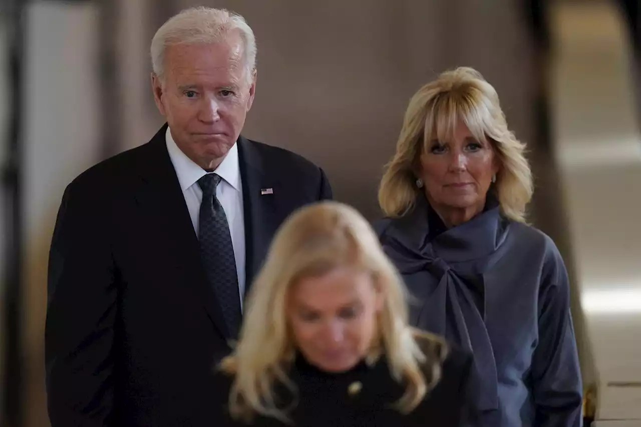 US President Joe Biden and First Lady Jill Biden visit Queen's coffin lying in state