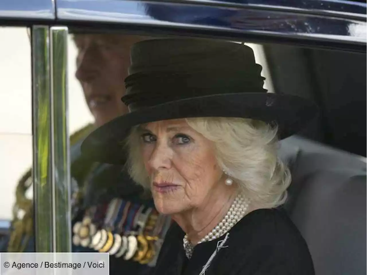 « Ce sourire est inoubliable » : l'émouvant hommage de Camilla Parker Bowles à la reine Elizabeth II - Voici