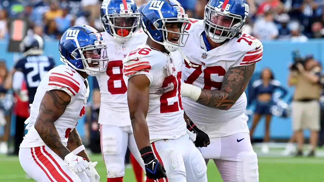 Giants stun Titans after missed field goal, clutch 2-point conversion in massive survivor pool upset