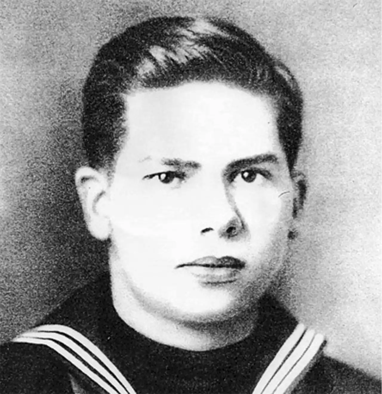 Sailor who died at Pearl Harbor to be buried at Arlington