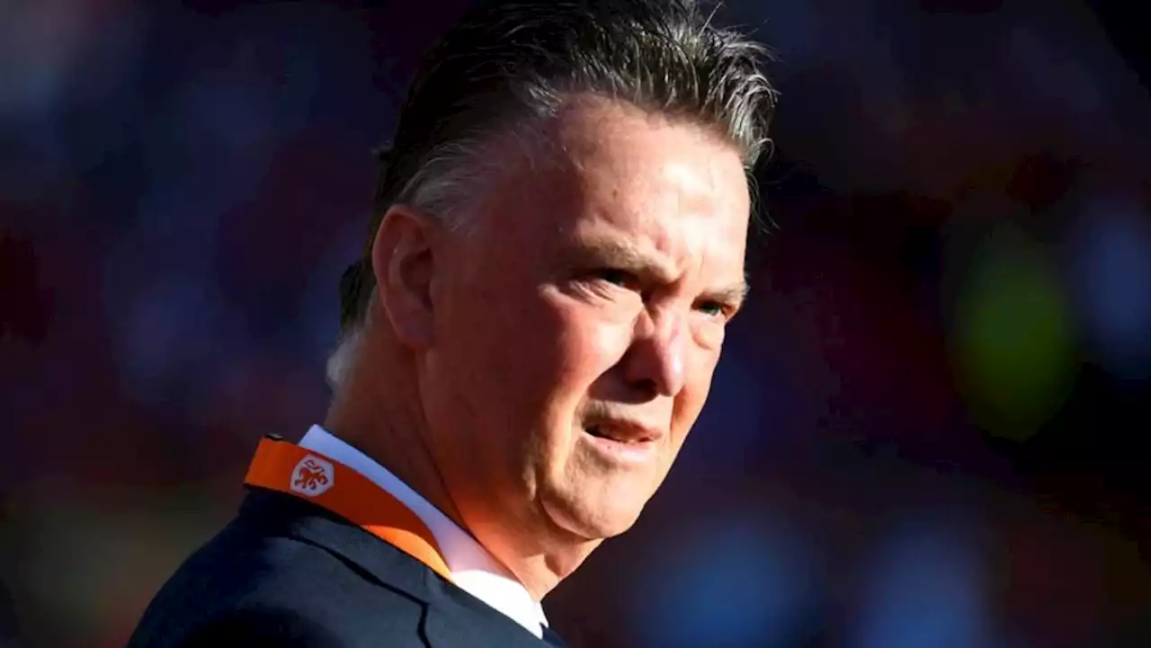 Van Gaal goes in search of 'penalty killer' for World Cup