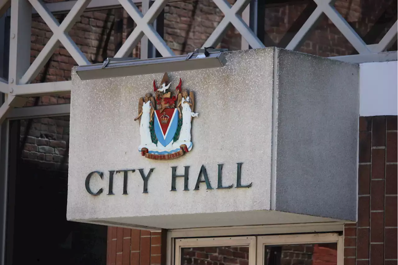 8 mayor, 37 councillor candidates vie for position on Victoria council