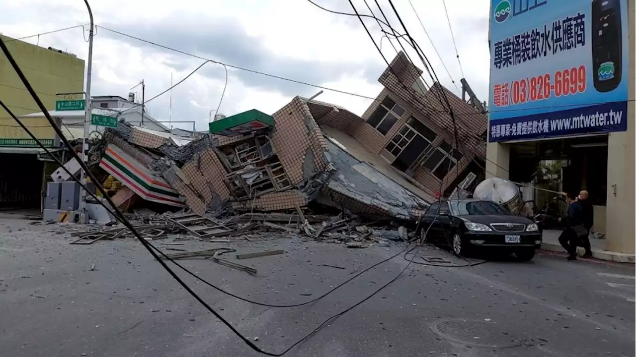 Strong quake kills 1, knocks house, derails train in Taiwan