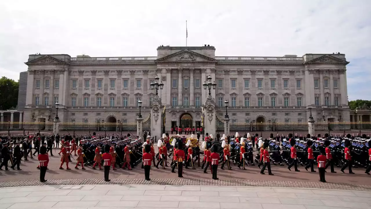 (S+) Queen Elizabeth II.: Der finale Blick - Abschied in London