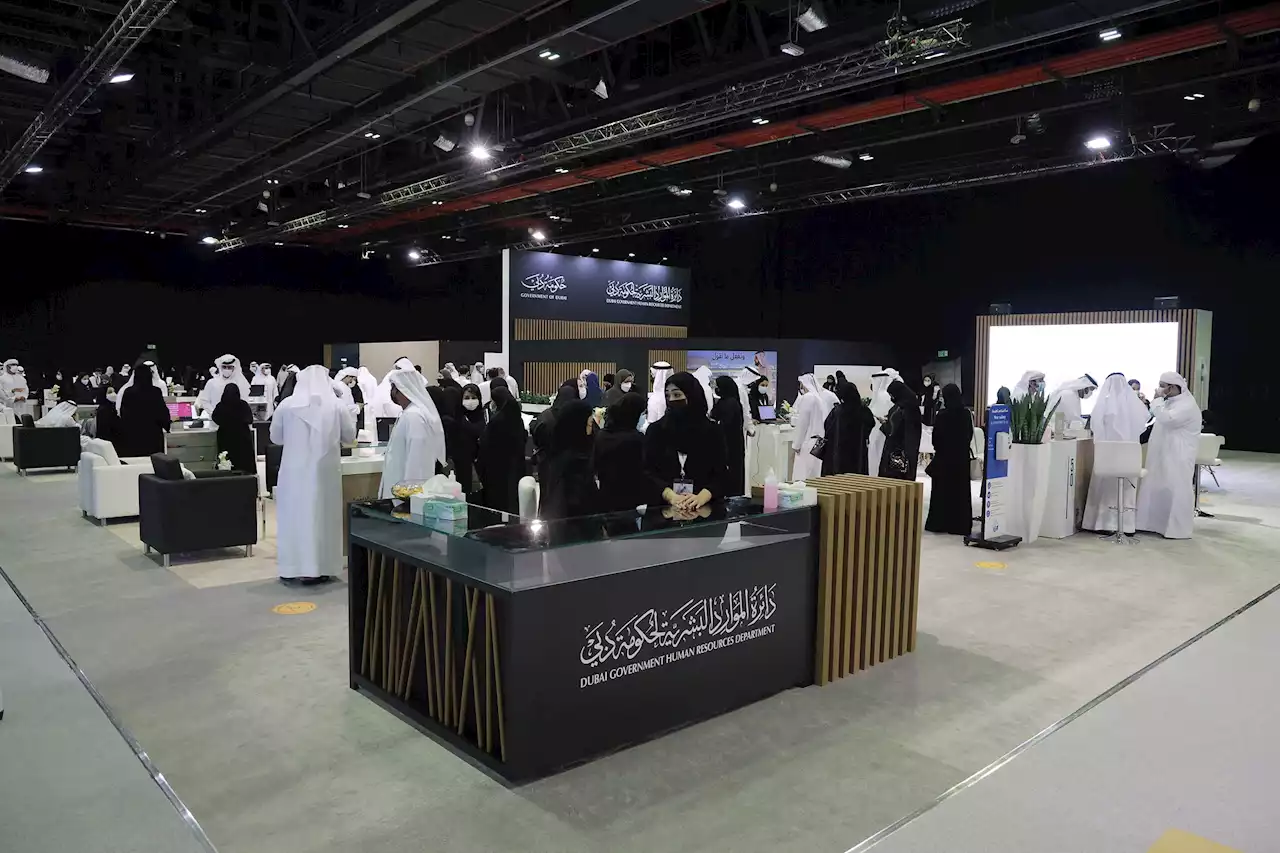مجلس تنمية الموارد البشرية الاماراتية بدبي يشارك في معرض رؤية الإمارات للوظائف