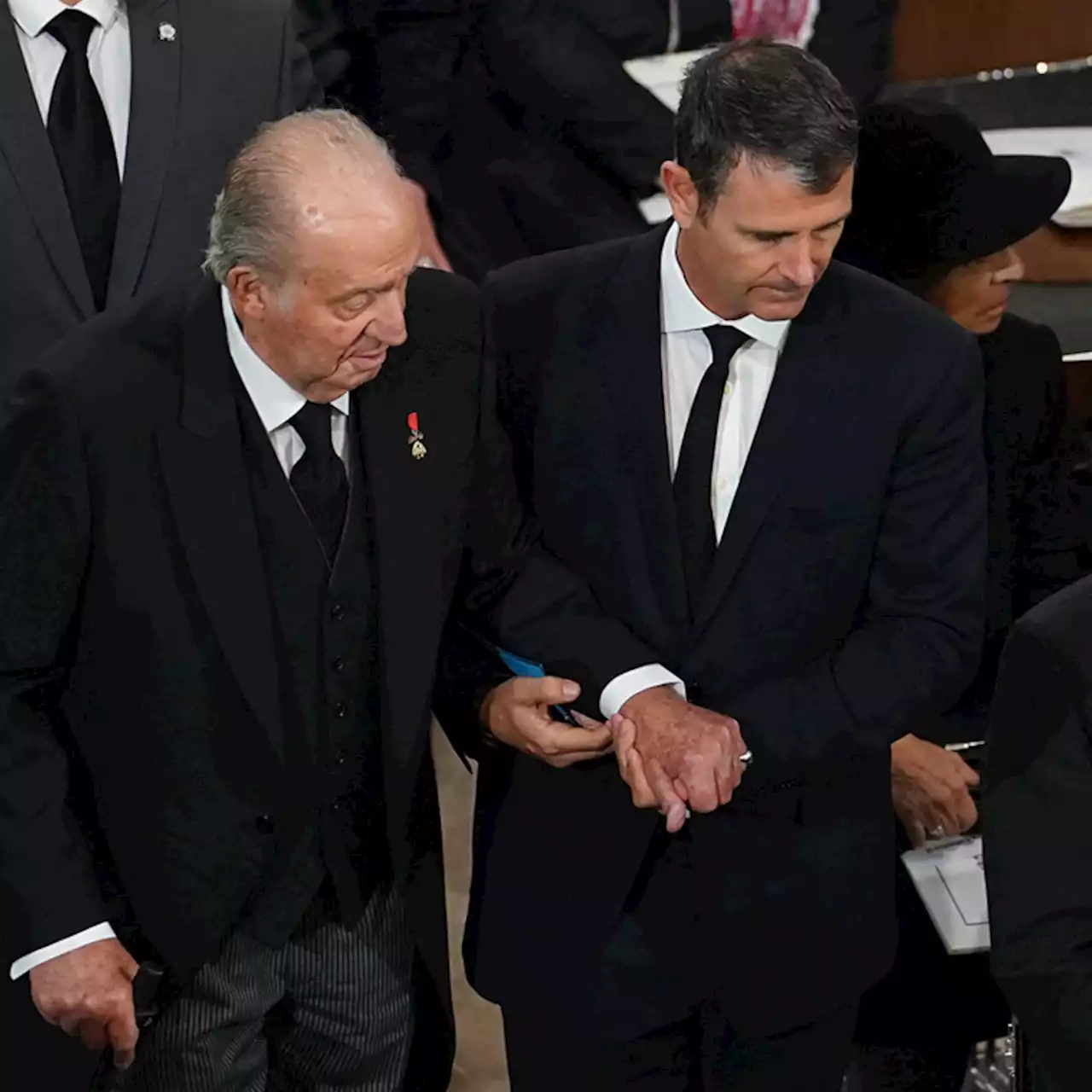 Exiled Former King of Spain Juan Carlos Joins His Family at Queen Elizabeth's Funeral - E! Online