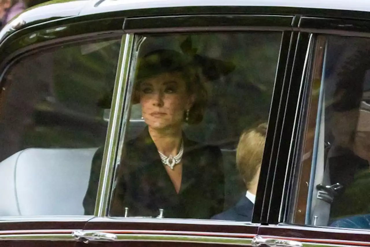 Kate Middleton Honours The Queen At Funeral By Wearing Stunning Choker Necklace