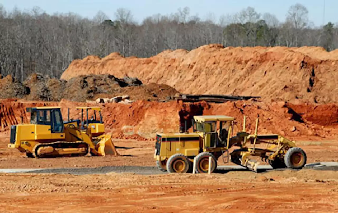 South Star receives construction permit for its Santa Cruz graphite mine in Brazil