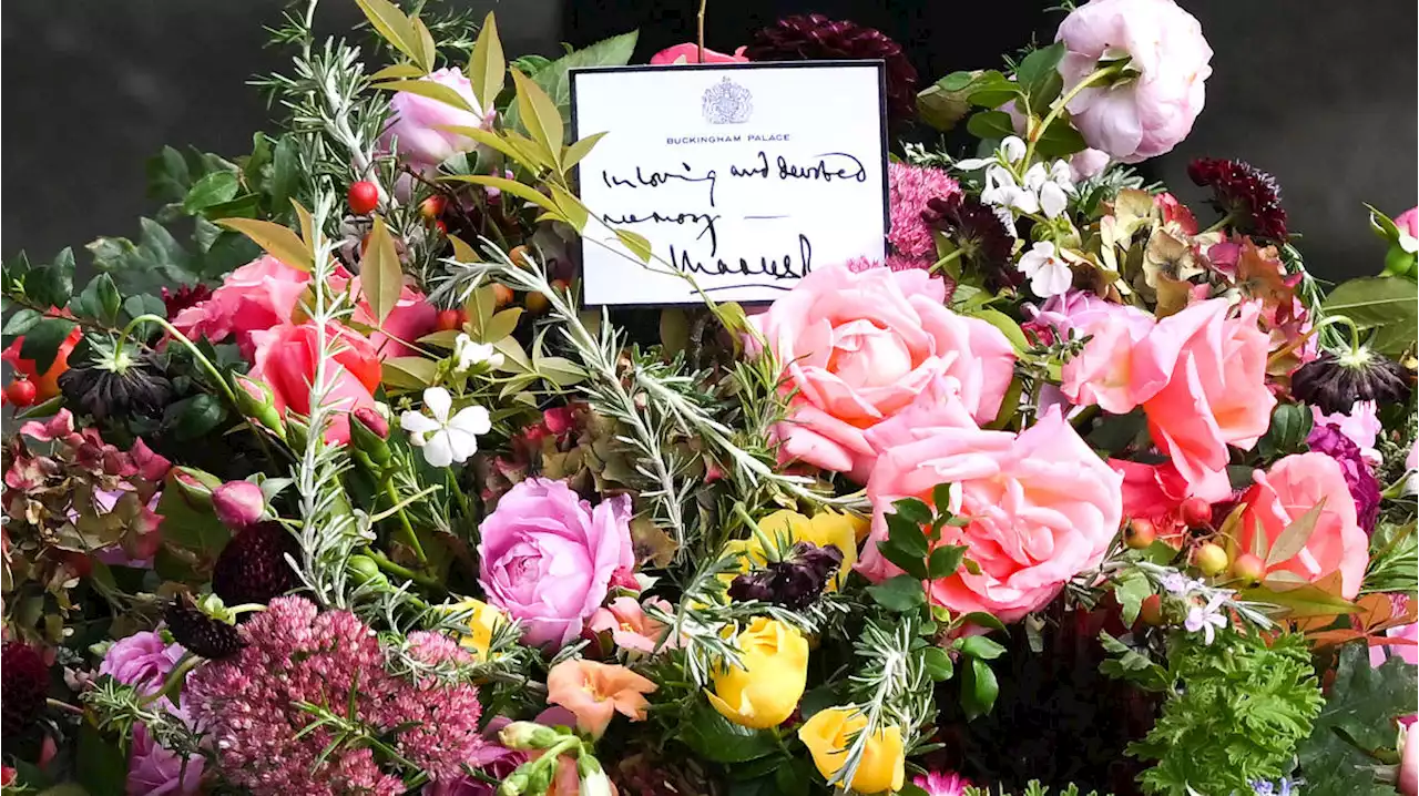 King Charles' final note to beloved Queen as monarch laid to rest