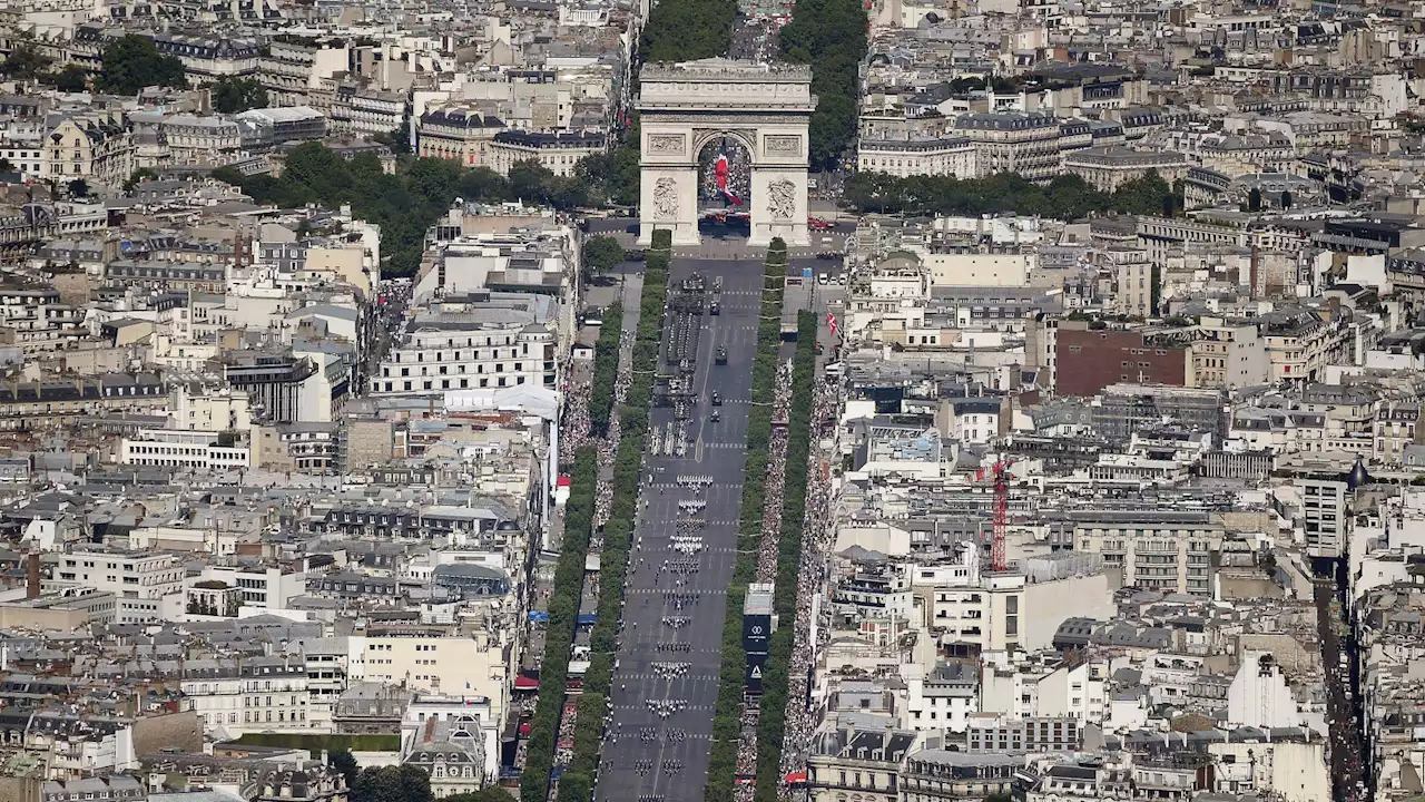 Jamais un immeuble ne s'est vendu aussi cher sur les Champs-Élysées