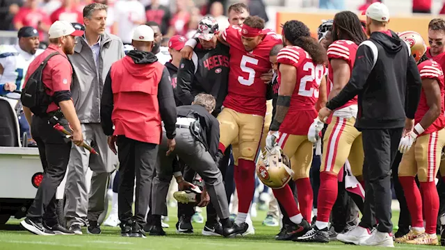 49ers' Trey Lance Carted Off With Ankle Injury; Jimmy Garoppolo Replaces Him