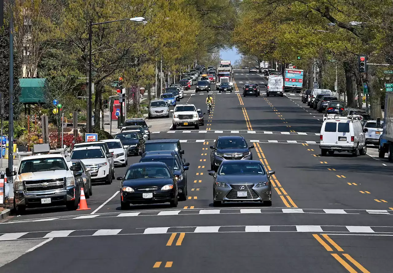 D.C. cuts speed limit to 25 mph in major routes to curb fatal crashes