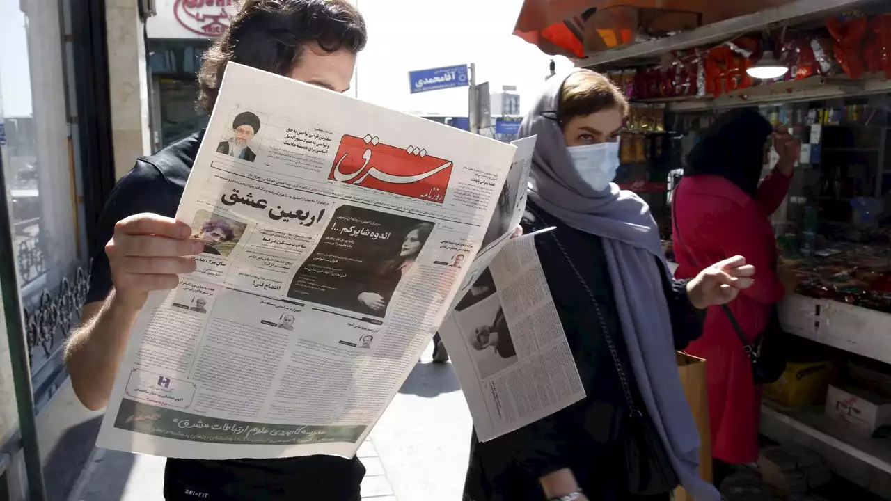 Protestas feministas en Irán por muerte de una joven mientras estaba detenida por llevar mal el velo