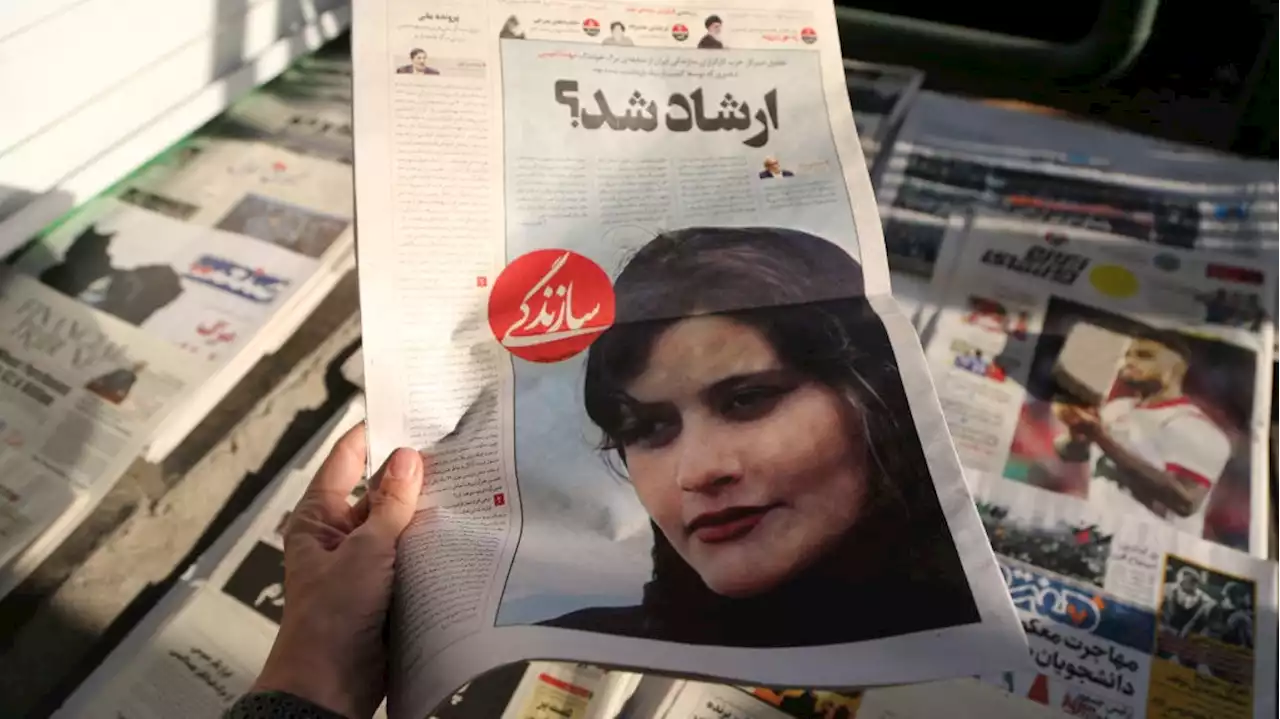 Iran, le proteste per la morte di Mahsa Amini, uccisa perché indossava male il velo