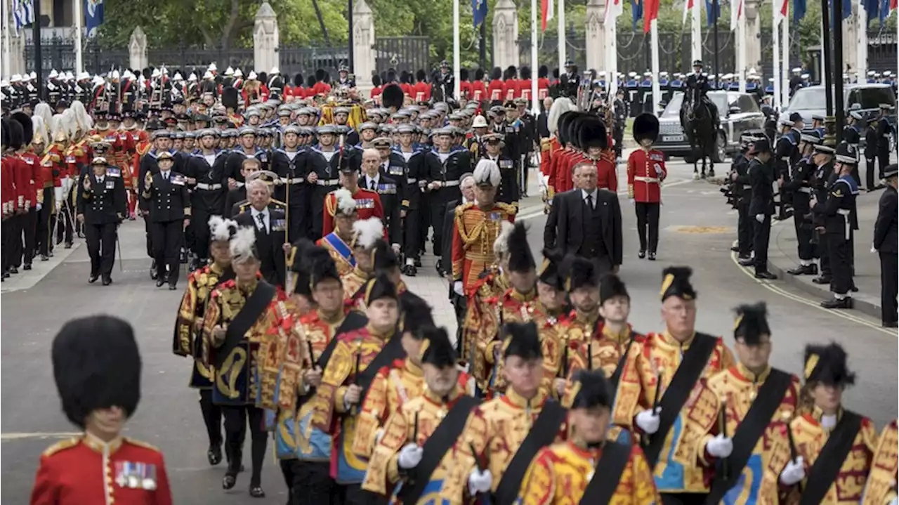 Queen Elizabeth: Medizinischer Notfall bei Trauerzug