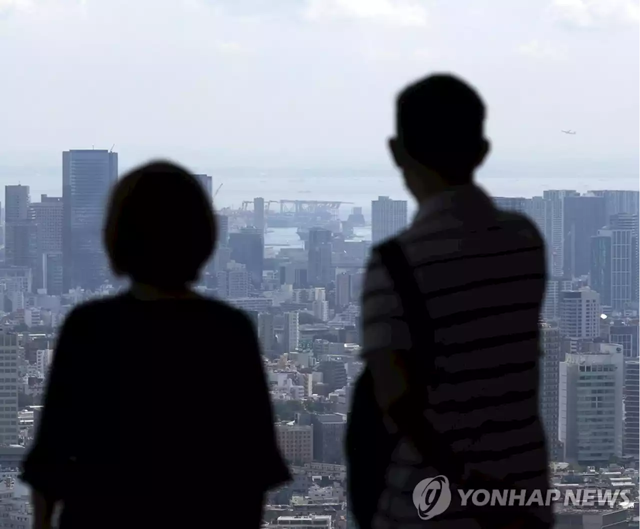 엔저로 日경제력 30년 후퇴…'평균임금, 한국에 이미 밀렸다' | 연합뉴스