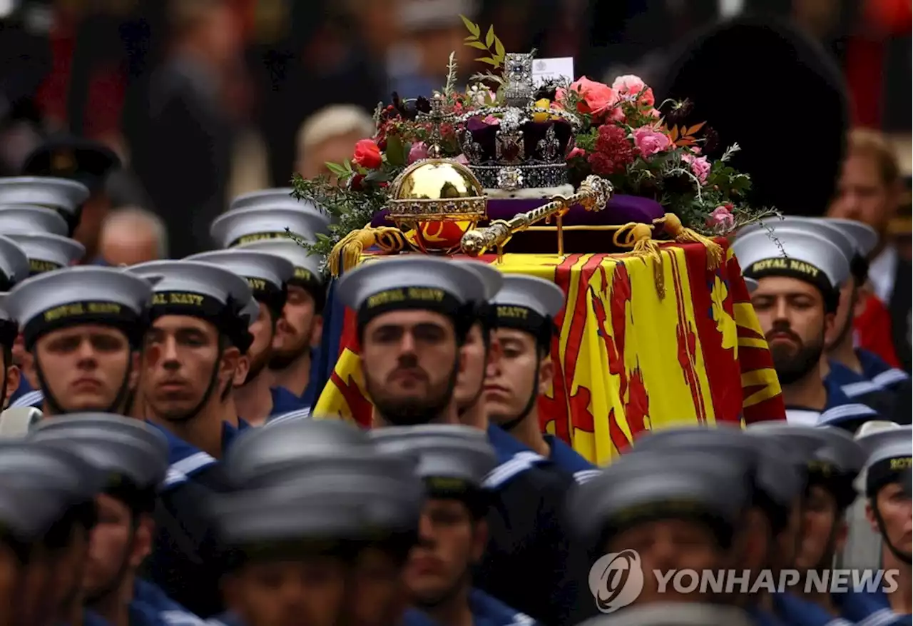 여왕에 마지막 작별 고한 런던…영국 전역이 2분간 멈춰섰다(종합) | 연합뉴스