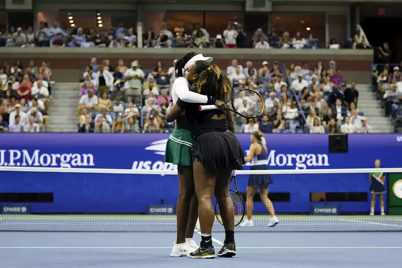 Serena, Venus Williams lose in 1st round of US Open doubles