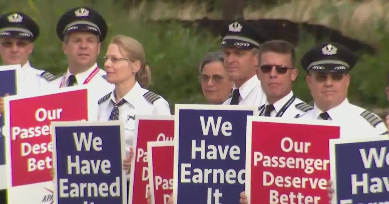 Pilots in North Texas protest against working conditions, unrealistic schedules