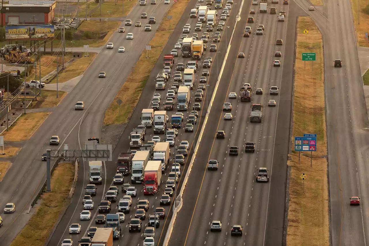 'I want to go home': Oklahoman uses TikTok to share anxiety-filled drive on Texas highways