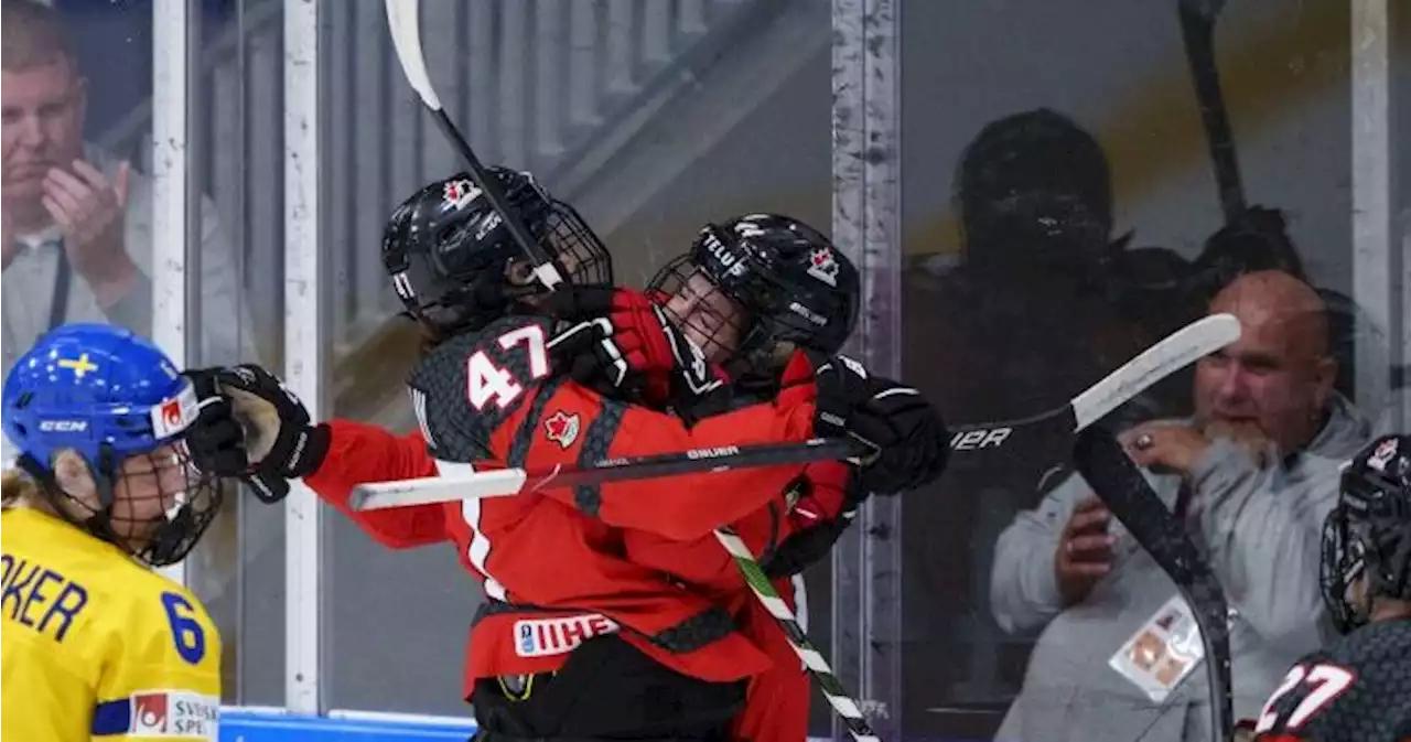 Canada heading to women’s world hockey semifinal after 3-0 win over Sweden | Globalnews.ca