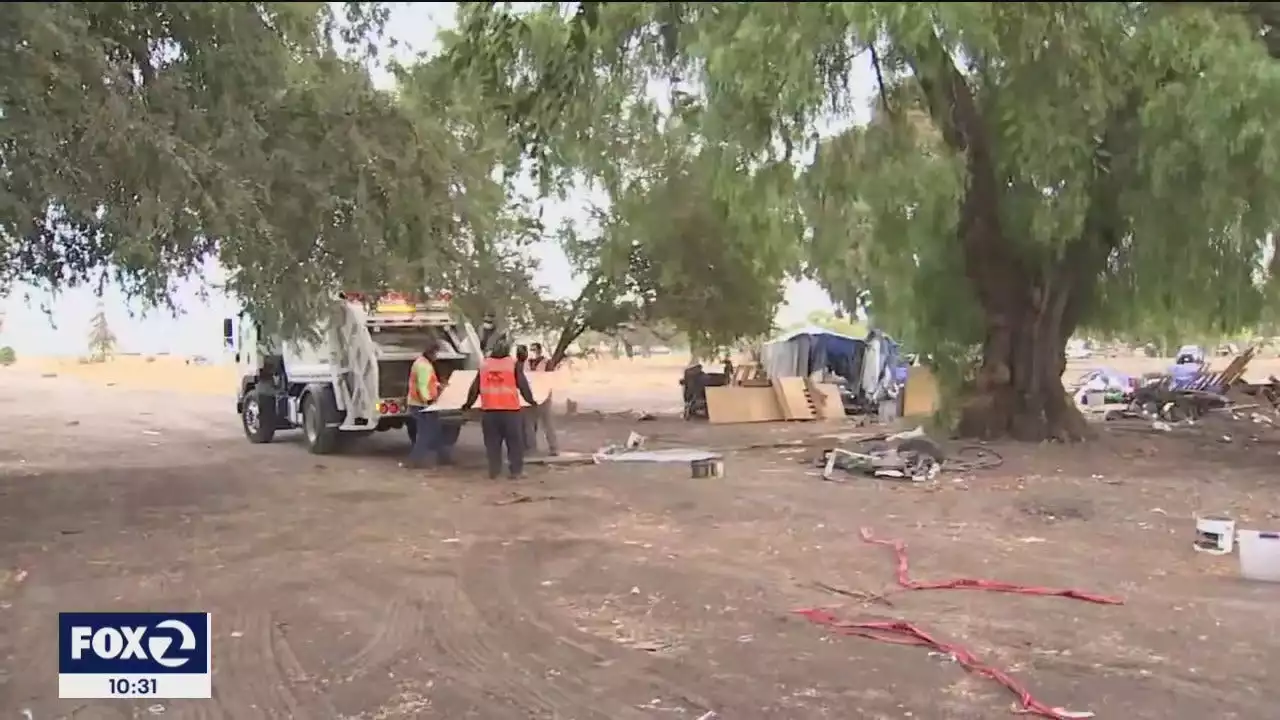 San Jose begins final phase of clearing encampment near Columbus Park