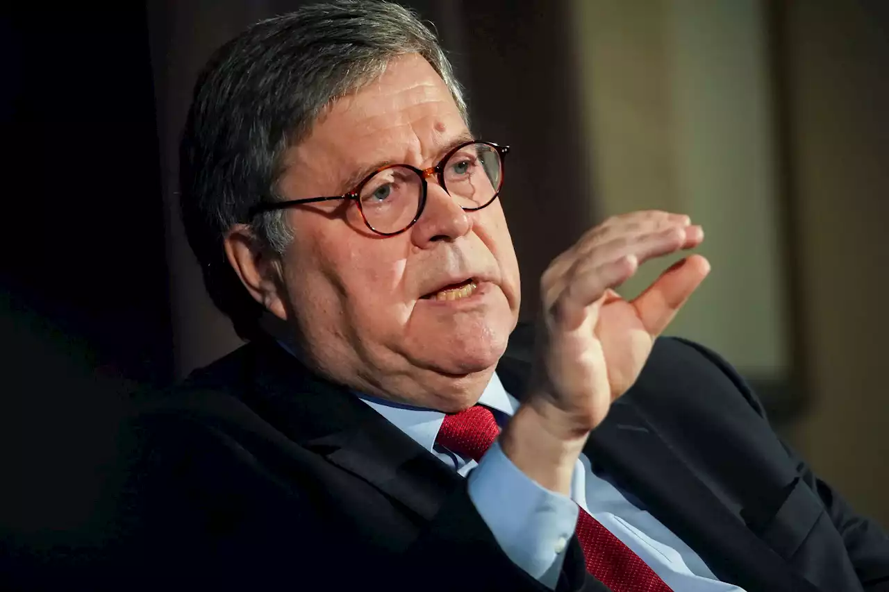 Trump Ex-Attorney General Bill Barr Defends FBI Search of Mar-A-Lago