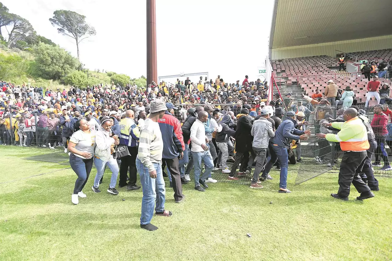 Kaizer Chiefs fan chaos highlights concerns over safety at SA's smaller venues | Sport