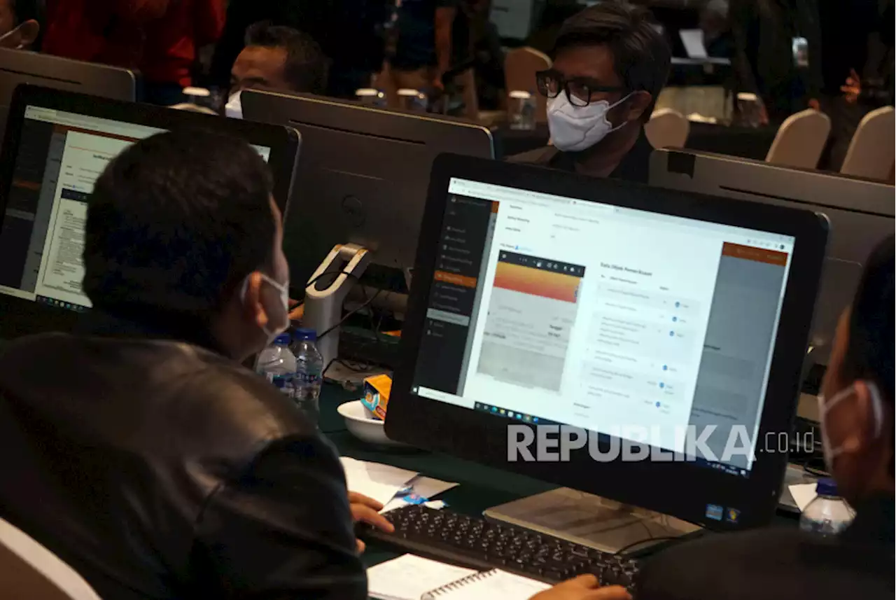 Bawaslu Jabar Temukan 144.360 Data Ganda dan Pencatutan 89 Nama Keanggotaan Parpol |Republika Online