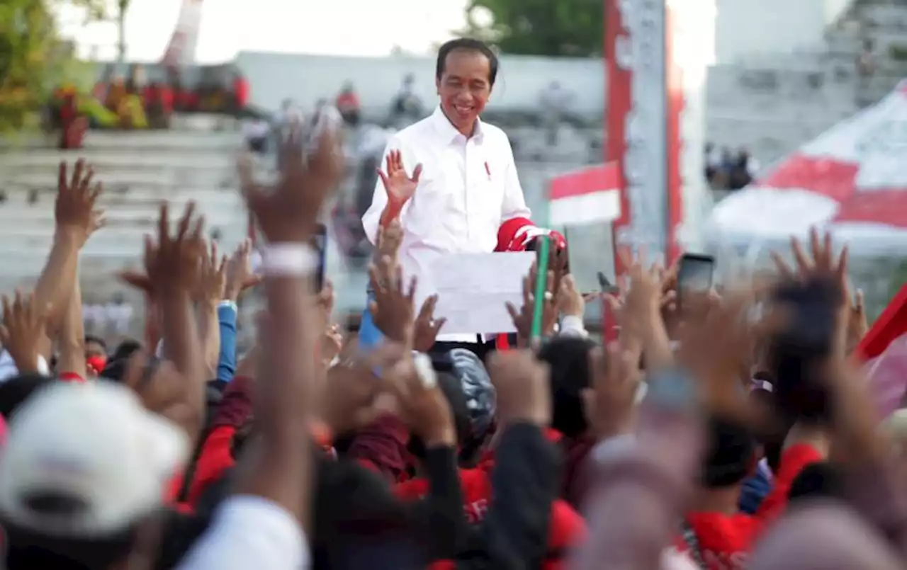 Kunjungannya Disambut Antusias Warga, Jokowi: Masyarakat Ingin Ketemu Pemimpinnya |Republika Online