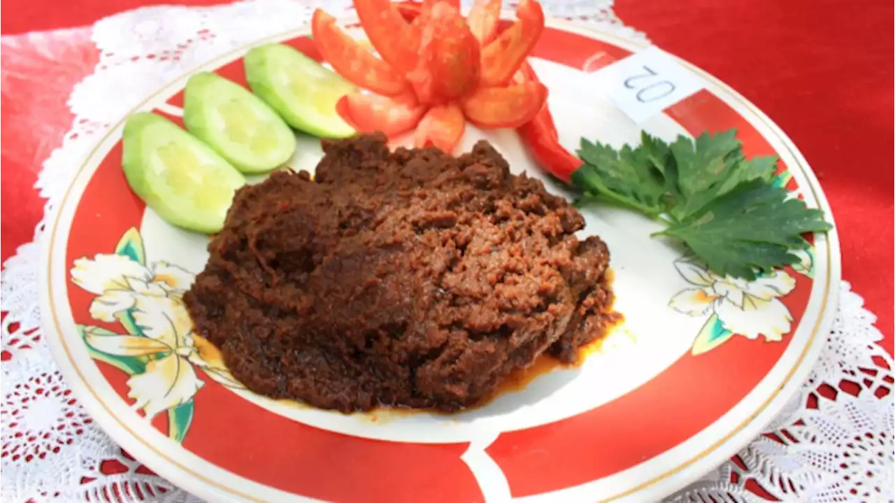 Tiga Tingkatan Dalam Memasak Rendang di Minangkabau