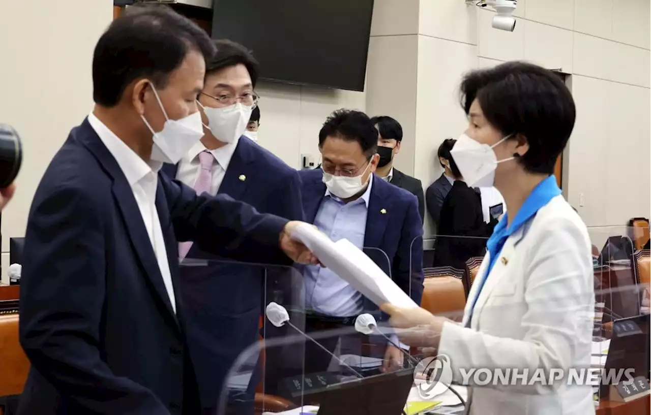 공정위원장 후보청문회, 자료제출 놓고 파행…한기정 '사과드려' | 연합뉴스