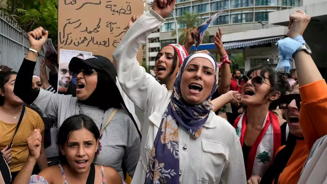 Beirut protesters demand release of bank heist detainees