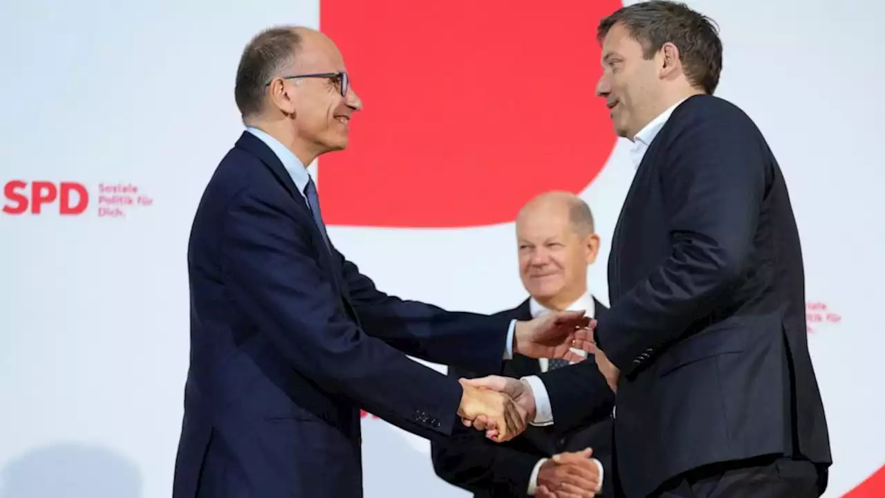 Scholz's party warns against possible far-right win in Italy