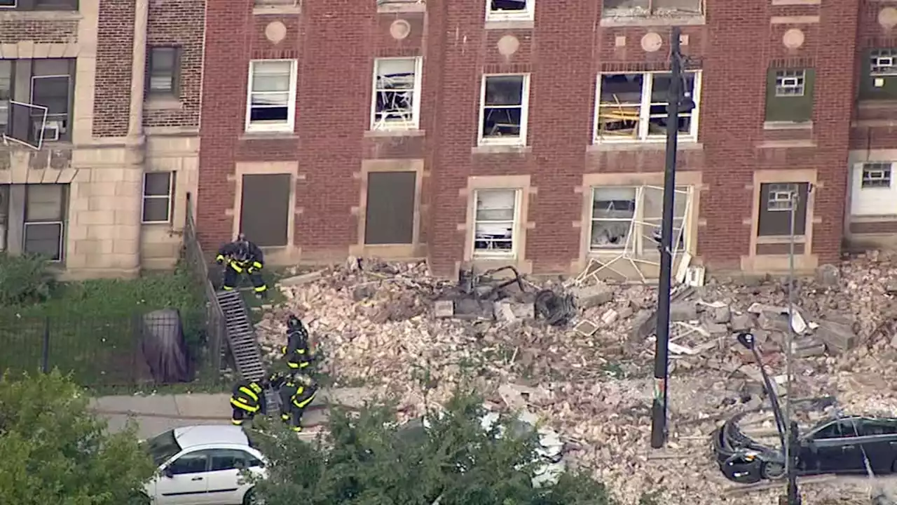 Chicago building explosion, collapse injures 8 in South Austin, CFD says