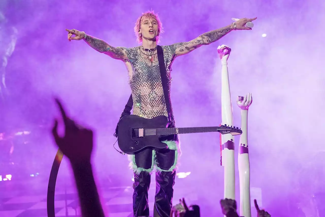 Machine Gun Kelly performing Friday night at 2023 Coors Light Birds Nest