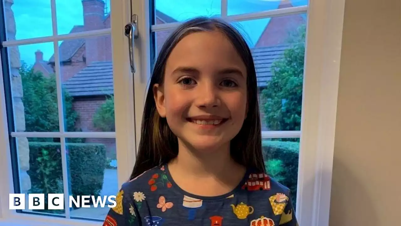 Girl, 9, receives 50 letters from Royal Family over five years