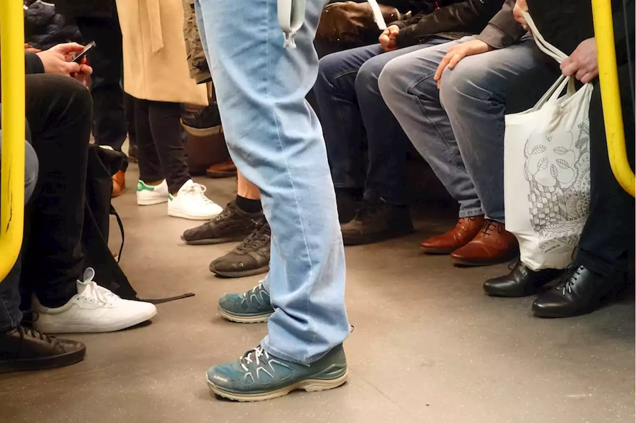 Das sind Berlins nervigste U-Bahn-Typen – und so machen Sie es besser