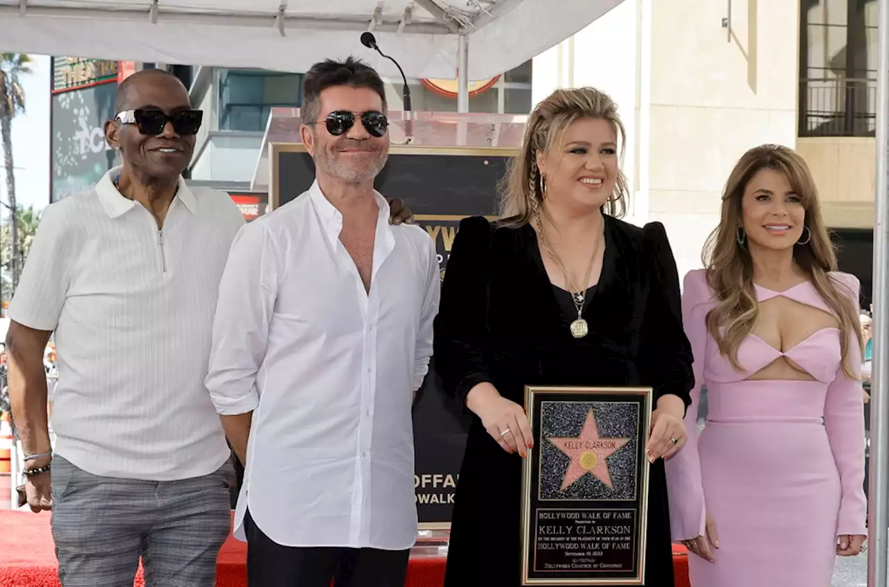 Kelly Clarkson Gets Star on Hollywood Walk of Fame Surrounded by O.G. ‘American Idol’ Judges