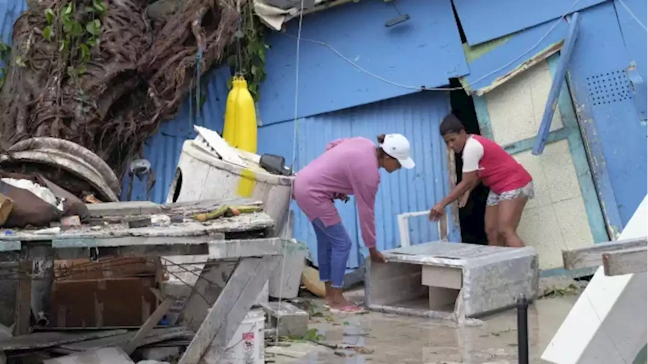 Hurricane Fiona slams Dominican Republic after leaving Puerto Rico with 'catastrophic' damage | CBC News