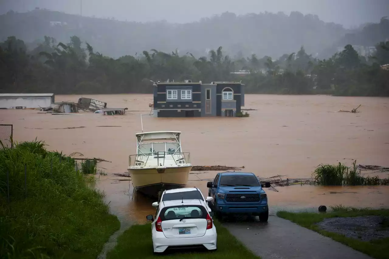 Hurricane Fiona dumps more rain on Puerto Rico; National Guard rescues hundreds from flooding