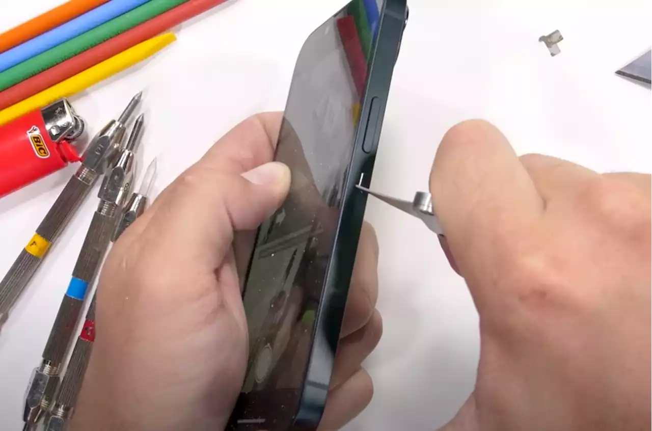 See how the iPhone 14 fares in this severe durability test | Digital Trends