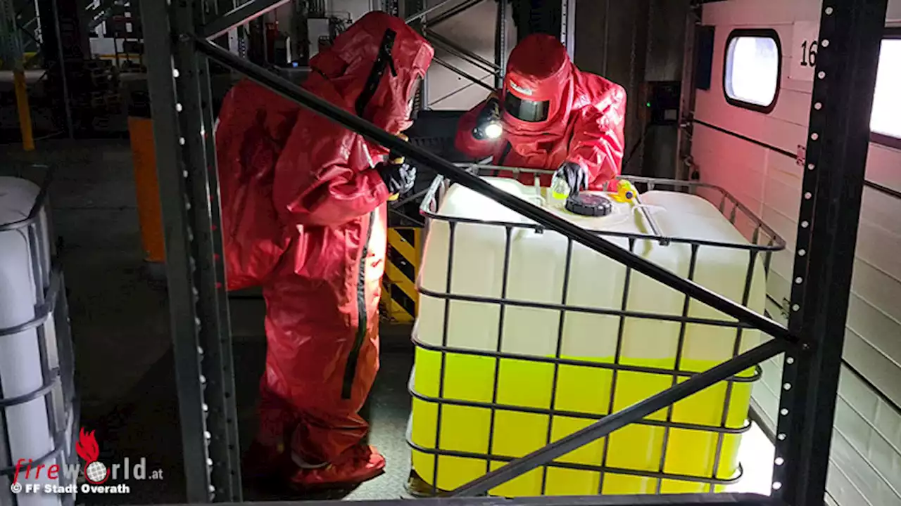 D: Helfer in Overath üben Ernstfall mit Chemikalien
