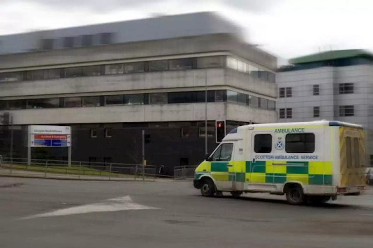 Man hospitalised following crash as busy Glasgow road closed